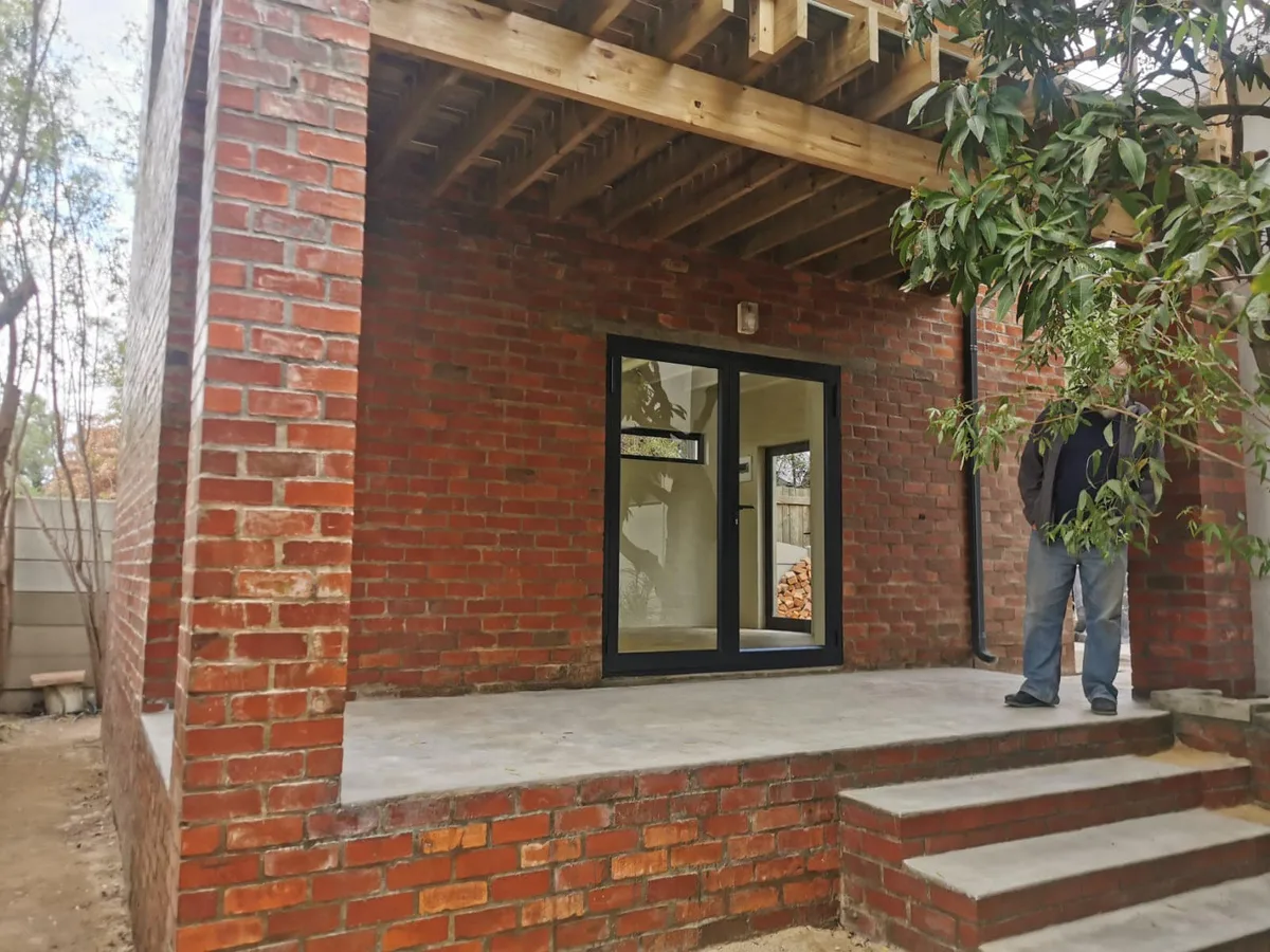 Brick & Renovation by Kwelanga Builders